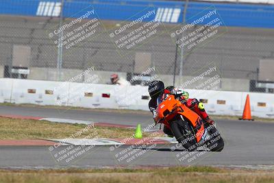 media/Nov-26-2022-Fastrack Riders (Sat) [[b001e85eef]]/Level 3/Session 3 Outside Turn 9/